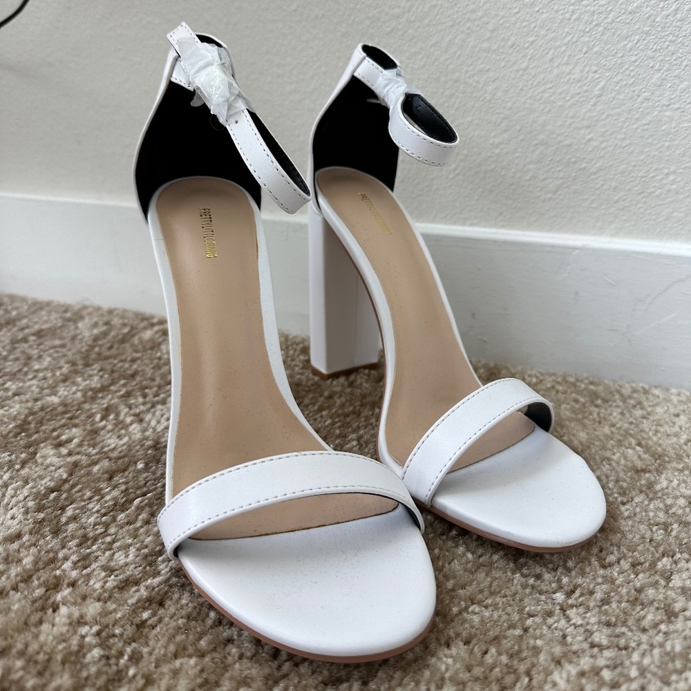 (PrettyLittleThing) White heels
